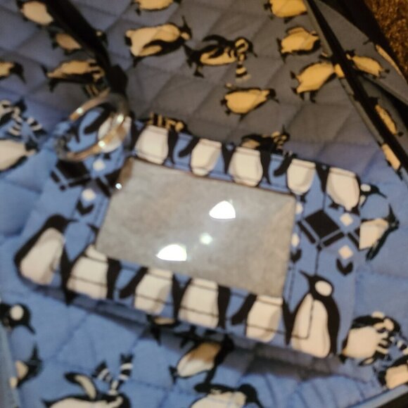 Vera Bradley Blue Penguin Lot of 3 Bags - Grand Traveler, Makeup/Toiletry and ID - Picture 10 of 14